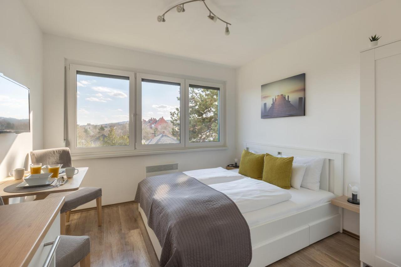 Pauzo Balaton Aparthotel Balatonföldvár Екстериор снимка