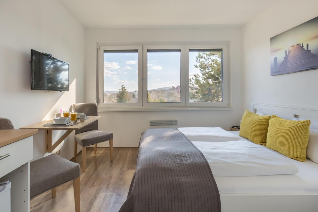 Pauzo Balaton Aparthotel Balatonföldvár Екстериор снимка