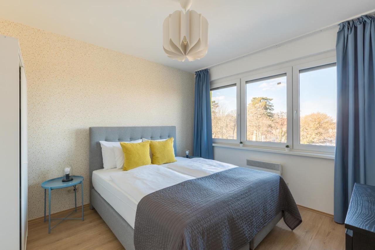 Pauzo Balaton Aparthotel Balatonföldvár Екстериор снимка