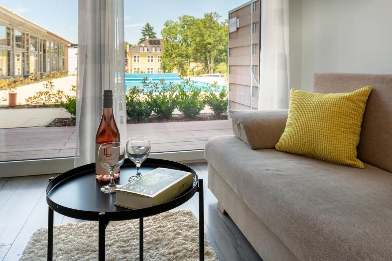 Pauzo Balaton Aparthotel Balatonföldvár Екстериор снимка