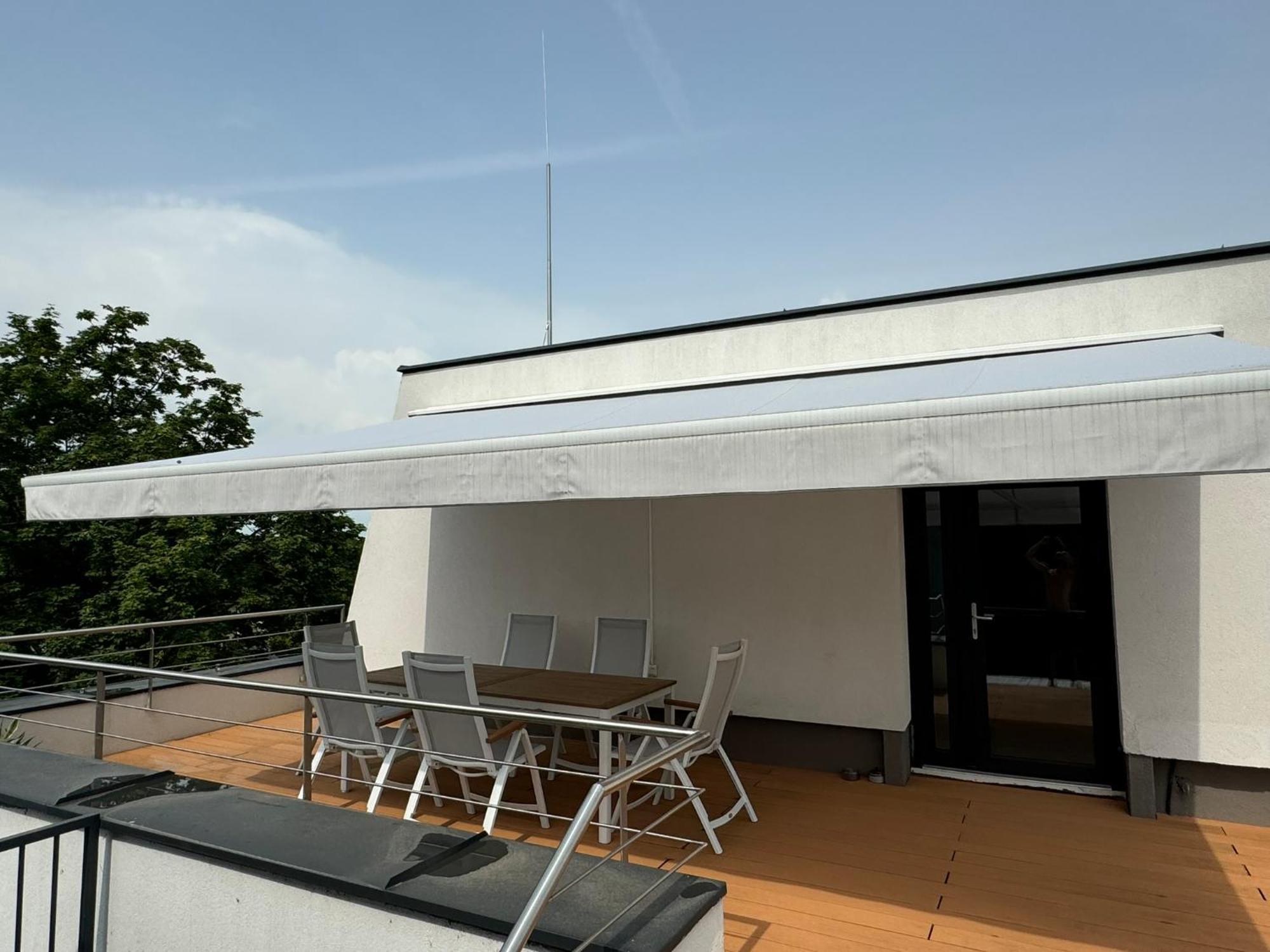 Pauzo Balaton Aparthotel Balatonföldvár Екстериор снимка