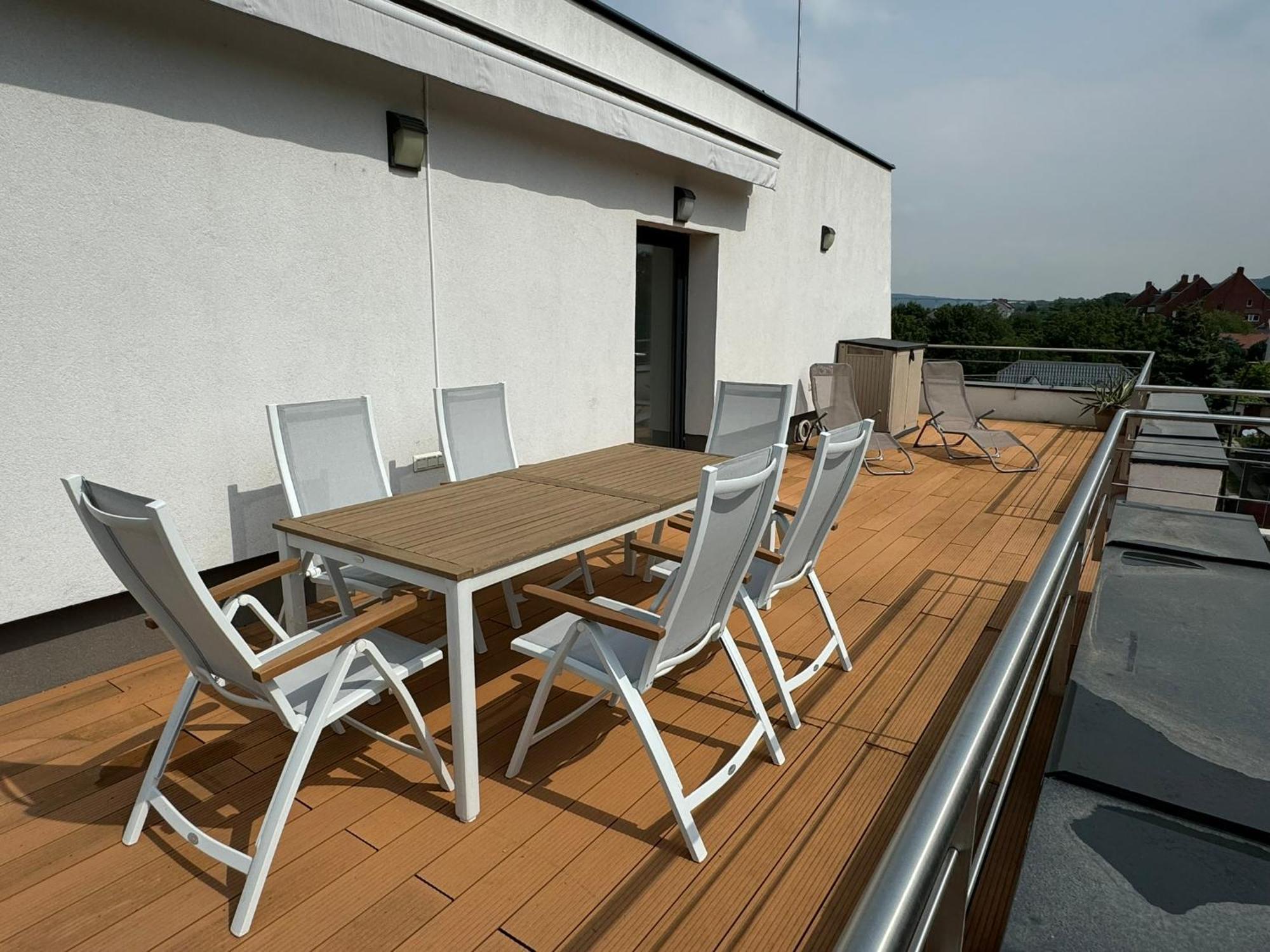 Pauzo Balaton Aparthotel Balatonföldvár Екстериор снимка